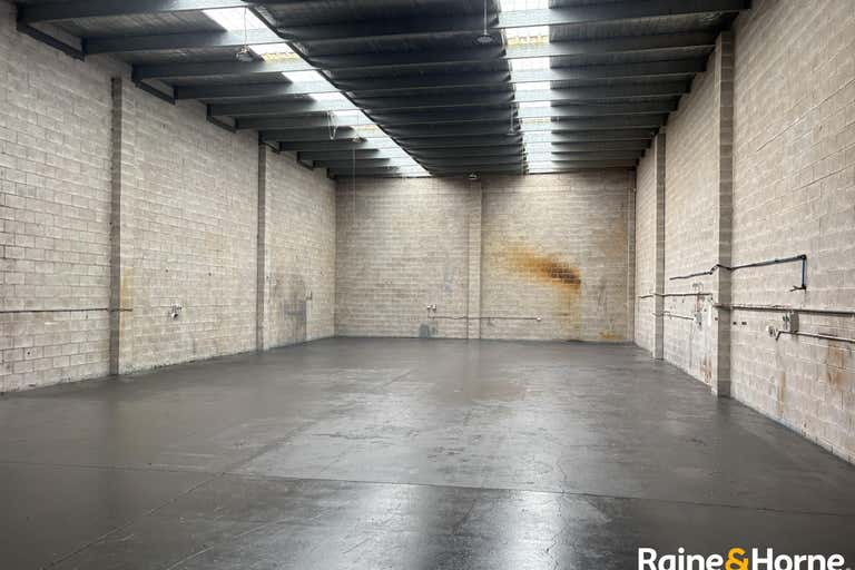 Unit 4, 3 Moorlands Road Ingleburn NSW 2565 - Image 2