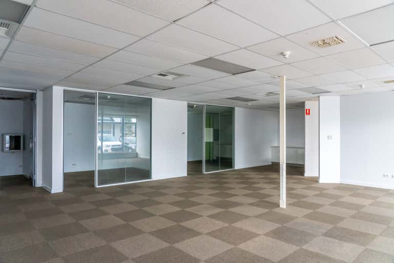 Adelaide Airport Office, 2 Graham Street Adelaide Airport SA 5950 - Image 1