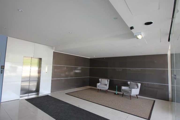 Level 4 Suite 3, 852-858 Glenferrie Road Hawthorn VIC 3122 - Image 2