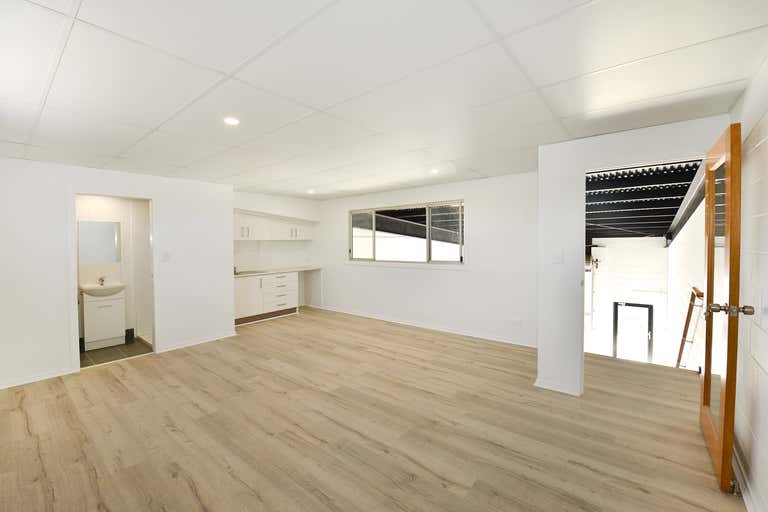 Unit 2/10 Rene Street Noosaville QLD 4566 - Image 4