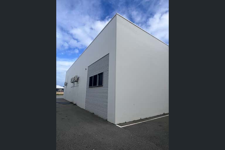 Warehouse, 2/186 Landbeach Boulevard Butler WA 6036 - Image 4