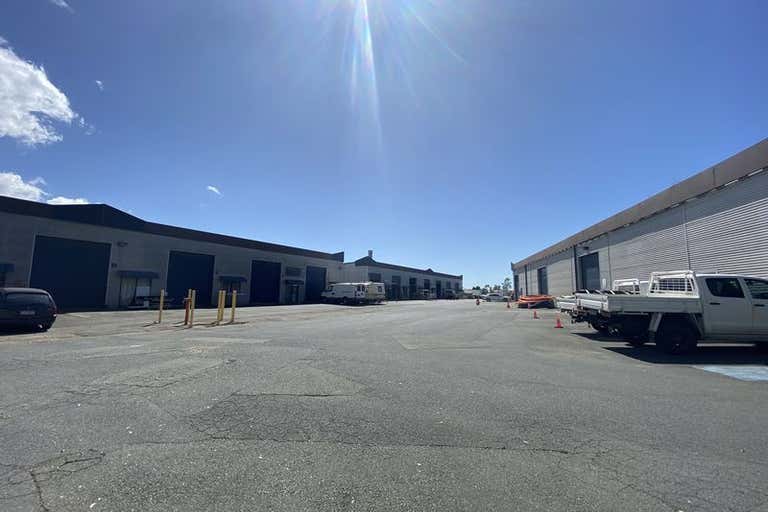 3C/31 Rudman Parade Burleigh Heads QLD 4220 - Image 2