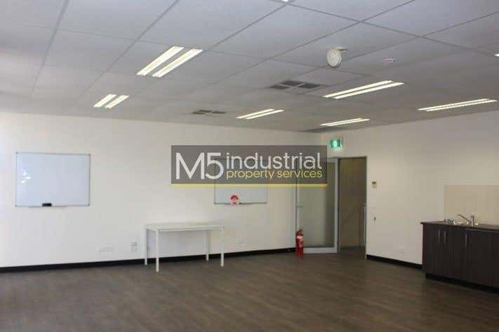 Unit 2, 45 Stanley Street Peakhurst NSW 2210 - Image 4