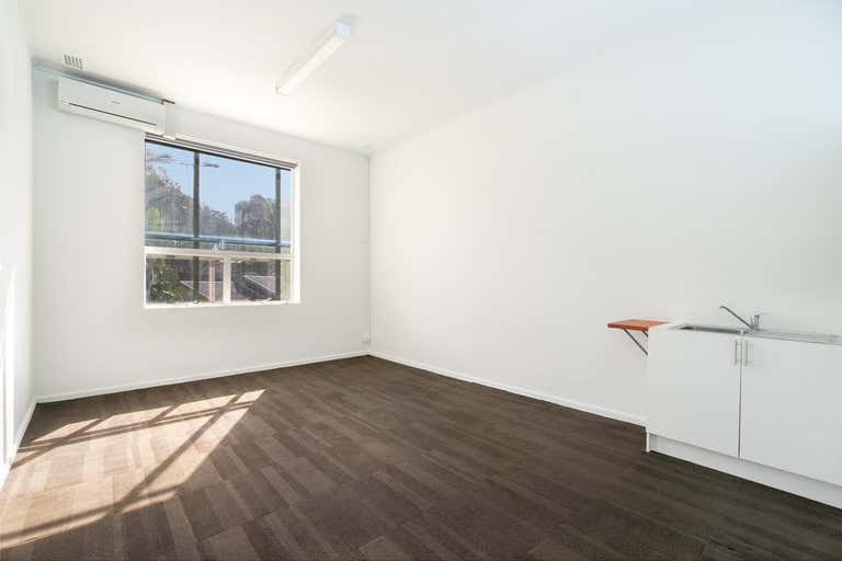 Suite 1 First Floor, 201 Mann Street Gosford NSW 2250 - Image 2