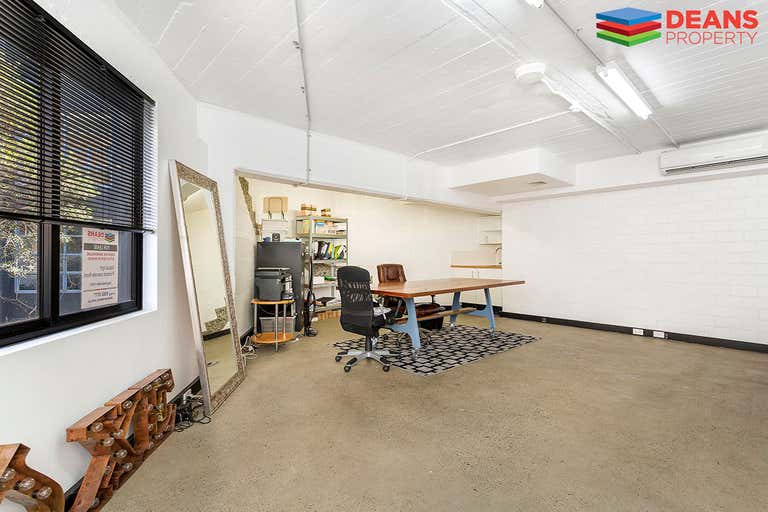 Suite 3, 18 Hutchinson STREET Surry Hills NSW 2010 - Image 2