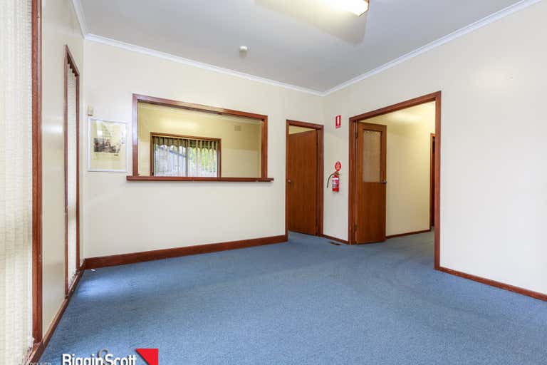 1/593 Whitehorse Road Mitcham VIC 3132 - Image 4