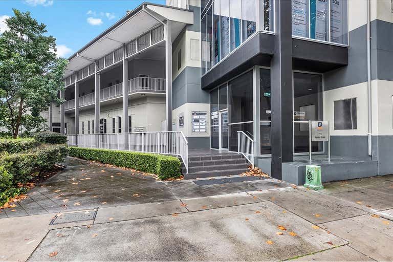 4/710 Hunter Street Newcastle West NSW 2302 - Image 1