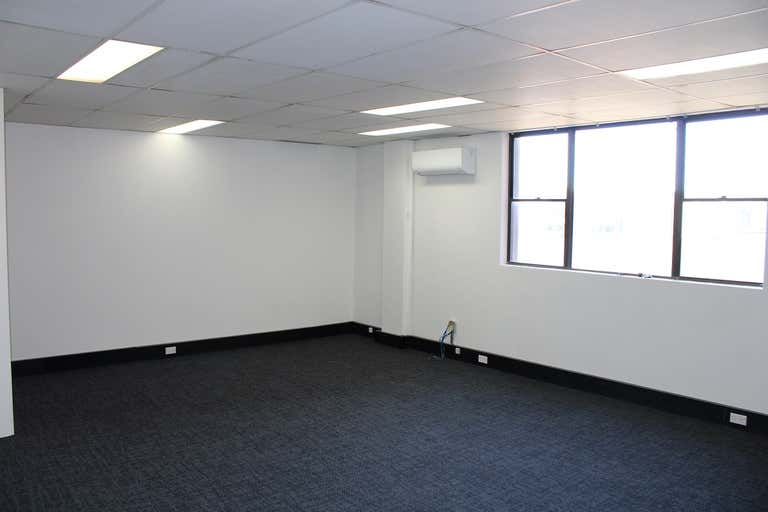Suite 4 Top floor, 629 Kingsway Miranda NSW 2228 - Image 1