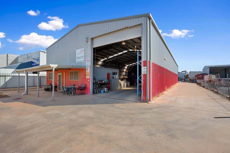 6 Close Way West Kalgoorlie WA 6430 - Image 4