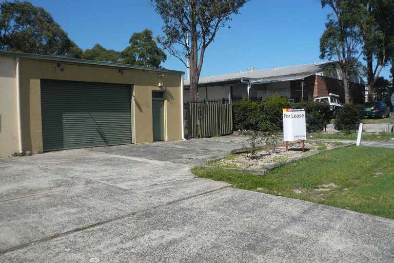 Unit 9 -10, 3 Hereford Street Berkeley Vale NSW 2261 - Image 1