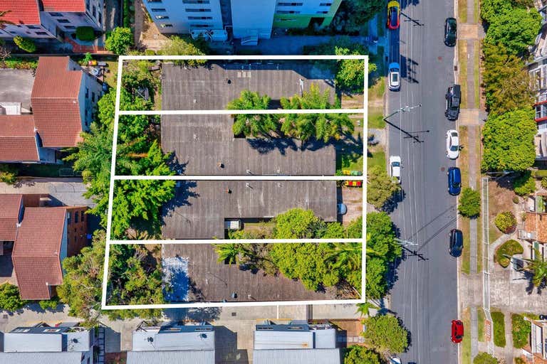 11-17 Hunter Avenue Labrador QLD 4215 - Image 4