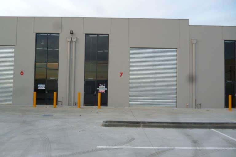 Unit 7, 27-31 Sharnet Circuit Pakenham VIC 3810 - Image 1