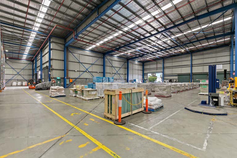 Functional High Clearance Warehouse for Sublease - Image 4