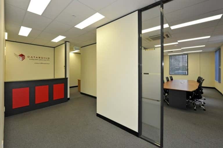 6/4 Garden Road Clayton VIC 3168 - Image 3