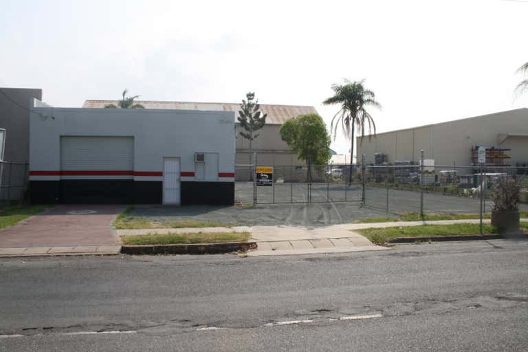 276 Denison Street Rockhampton City QLD 4700 - Image 1