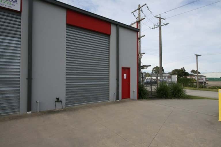 1/23 Mary  Street Pakenham VIC 3810 - Image 2