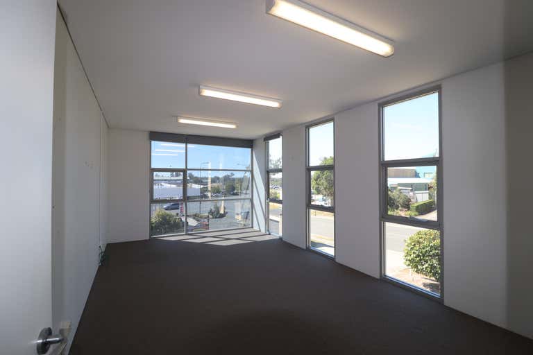 1/3 Millennium Circuit Helensvale QLD 4212 - Image 4