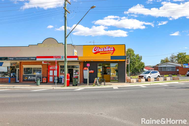 286 Lambert Street Bathurst NSW 2795 - Image 2