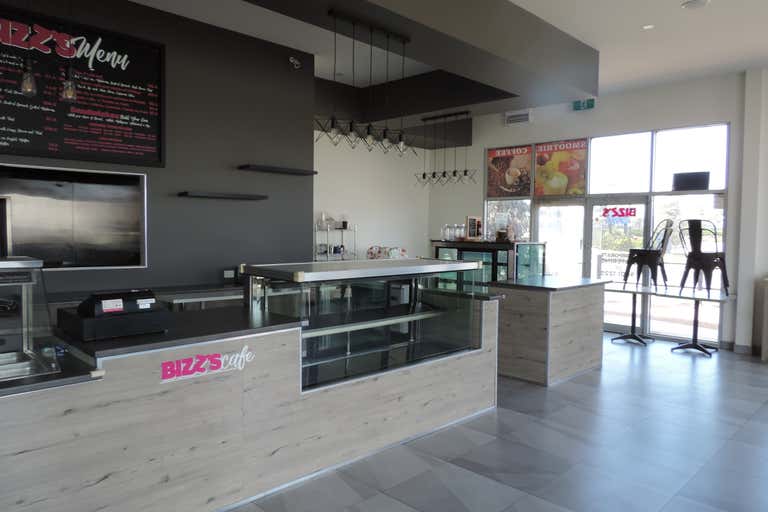 FULLY FITTED KITCHEN IDEAL FOR A CATERING BUSINESS WITH A CAFE ON THE SIDE! , 2 Graystone Court Epping VIC 3076 - Image 4