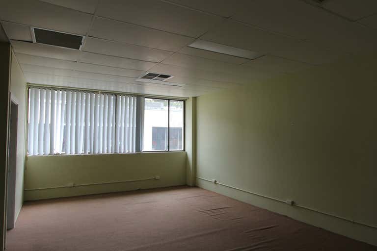 Suite 3, 143 Queen Street Campbelltown NSW 2560 - Image 2