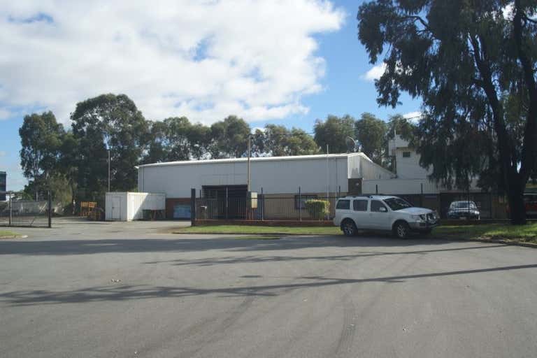 12 GRANITE PLACE Welshpool WA 6106 - Image 1