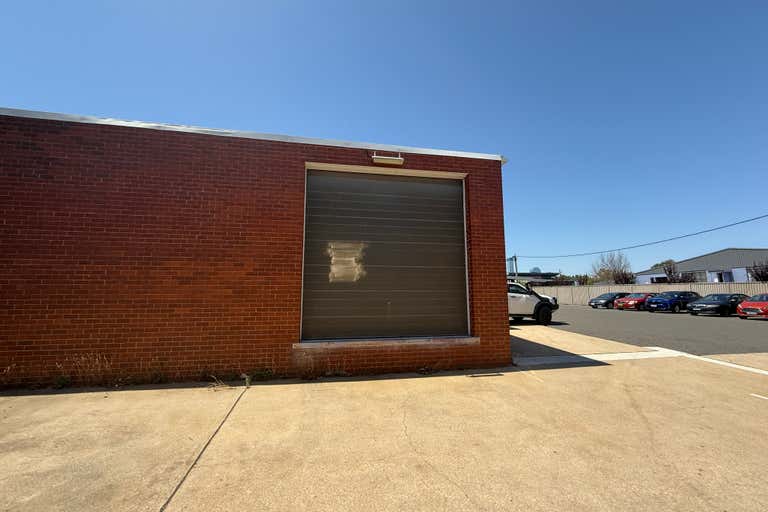 4/5 Isa Street Fyshwick ACT 2609 - Image 2