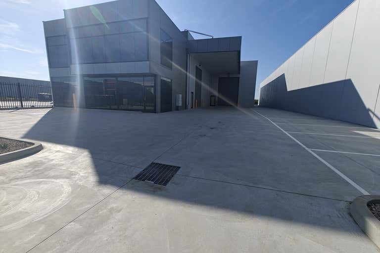 24 Sette Circuit Pakenham VIC 3810 - Image 1