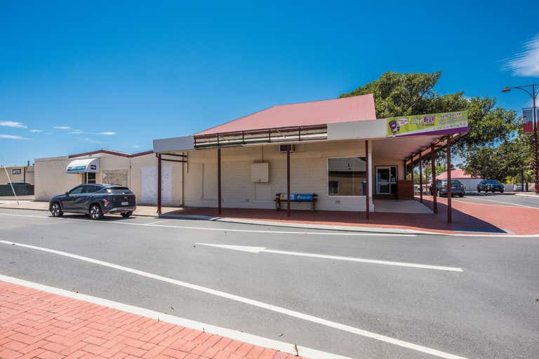 27 Moreton Terrace Dongara WA 6525 - Image 3