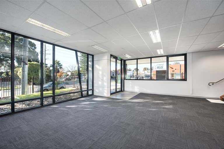 1/5 Oban Road Ringwood VIC 3134 - Image 4