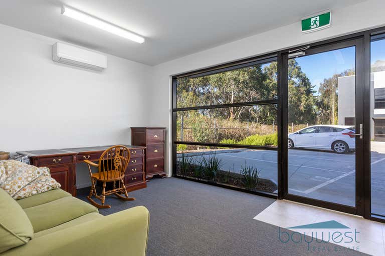 12/1921 Frankston Flinders Road Hastings VIC 3915 - Image 2