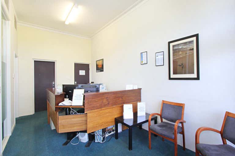 9 Essex Road Mount Waverley VIC 3149 - Image 2