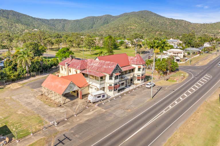 Lakes Creek Hotel, 431 Lakes Creek Road Koongal QLD 4701 - Image 1