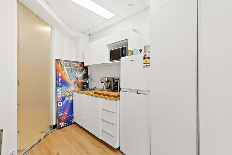 202/1 Queens Road Melbourne VIC 3000 - Image 4