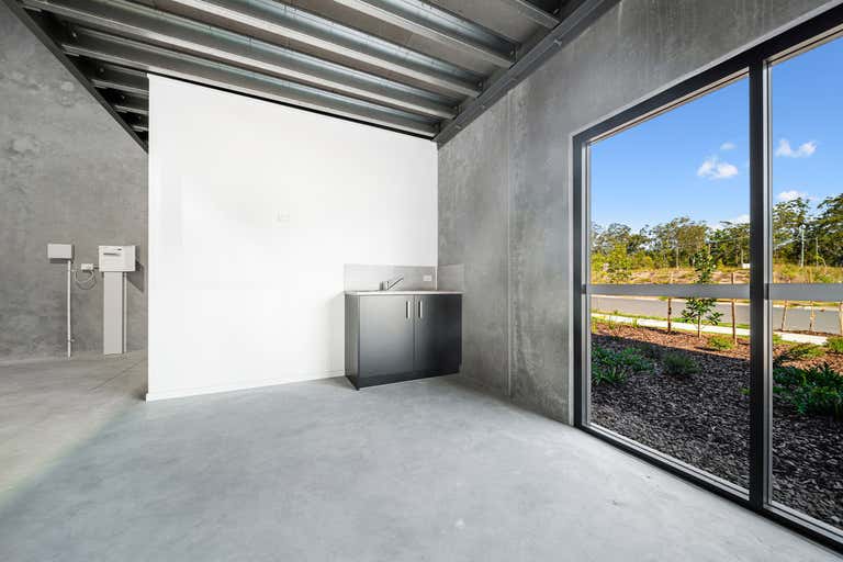 2/4 Lenco Crescent Landsborough QLD 4550 - Image 2