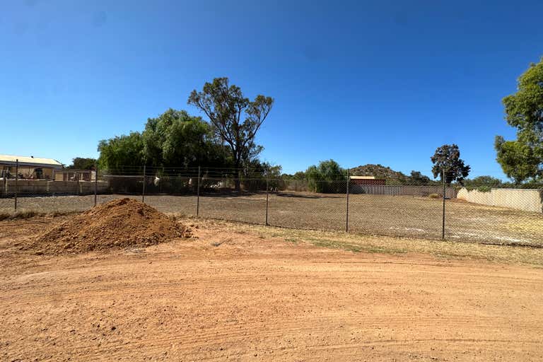 10 Vincent Street Dongara WA 6525 - Image 3