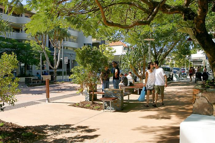 Shop 4/5 Hastings Street Noosa Heads QLD 4567 - Image 1