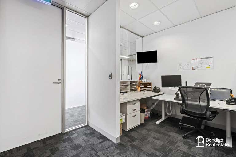 424/424A Hargreaves Street Bendigo VIC 3550 - Image 2