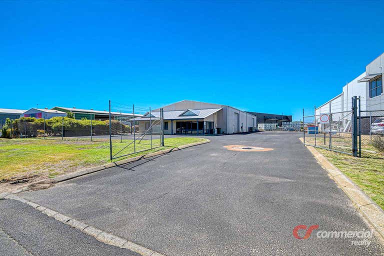 13 Gibbons Road Davenport WA 6230 - Image 4