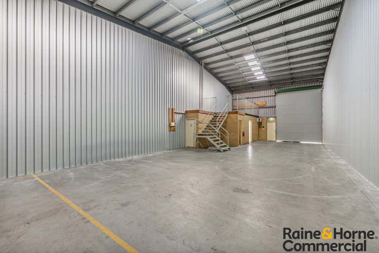 Unit 5E, 8-12 Acacia Avenue Port Macquarie NSW 2444 - Image 1