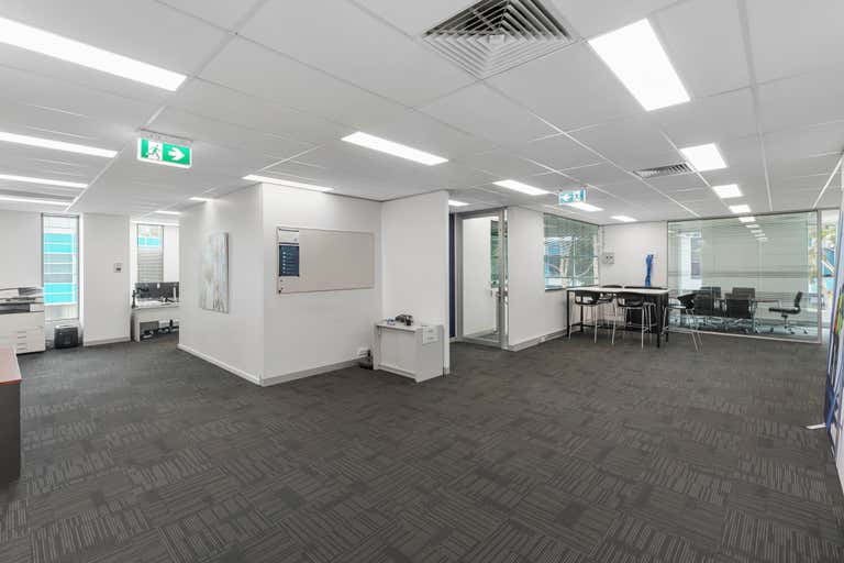 Suite 15, 21 Sabre Drive Port Melbourne VIC 3207 - Image 2