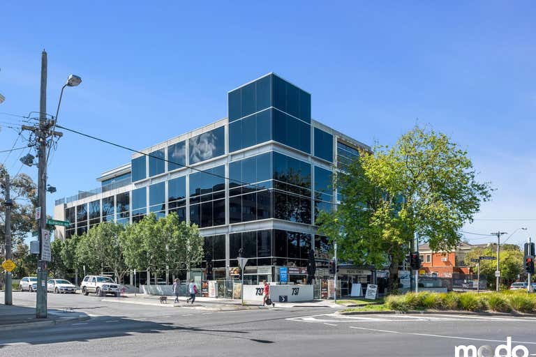 504/737 Burwood Road Hawthorn VIC 3122 - Image 2