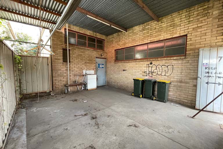 7 McIver Street Brunswick VIC 3056 - Image 2