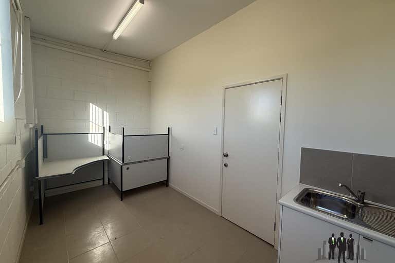4/26 Huntington St Clontarf QLD 4019 - Image 4