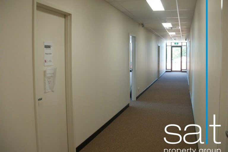 Suite 4, 18 Welwyn Avenue Manning WA 6152 - Image 3