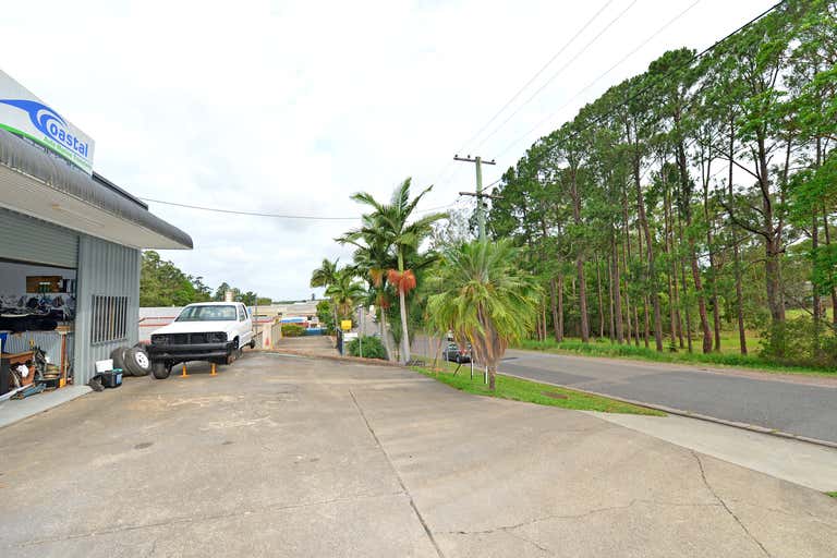 Unit 2/11 Central Park Drive Yandina QLD 4561 - Image 4