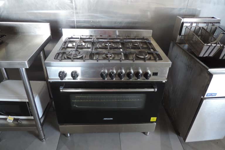 FULLY FITTED KITCHEN IDEAL FOR A CATERING BUSINESS WITH A CAFE ON THE SIDE! , 2 Graystone Court Epping VIC 3076 - Image 3