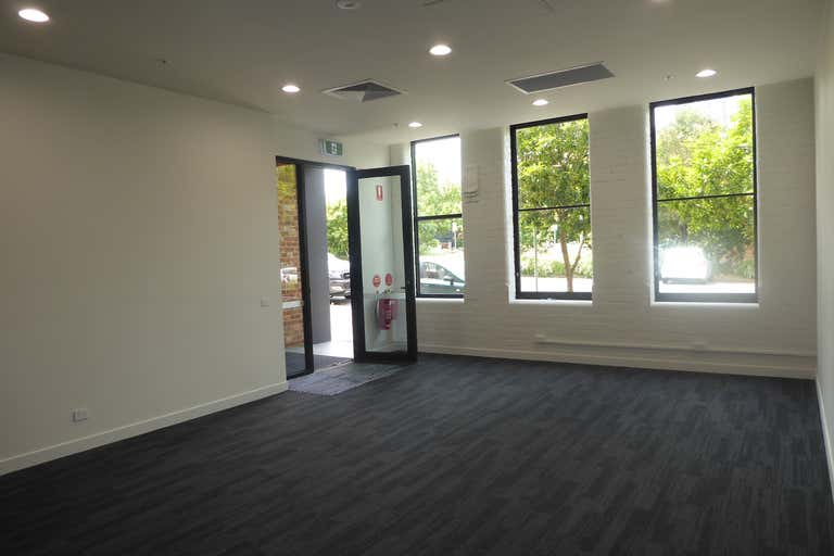 9 Howard Street West Melbourne VIC 3003 - Image 2