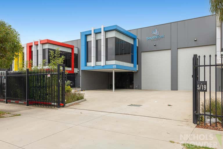 4/19 Industrial Circuit Cranbourne West VIC 3977 - Image 2