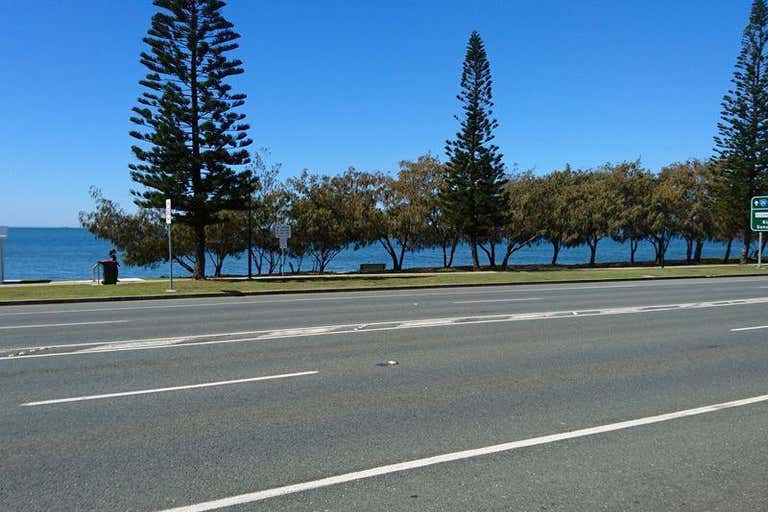 B/32 Hornibrook Esplanade Clontarf QLD 4019 - Image 4