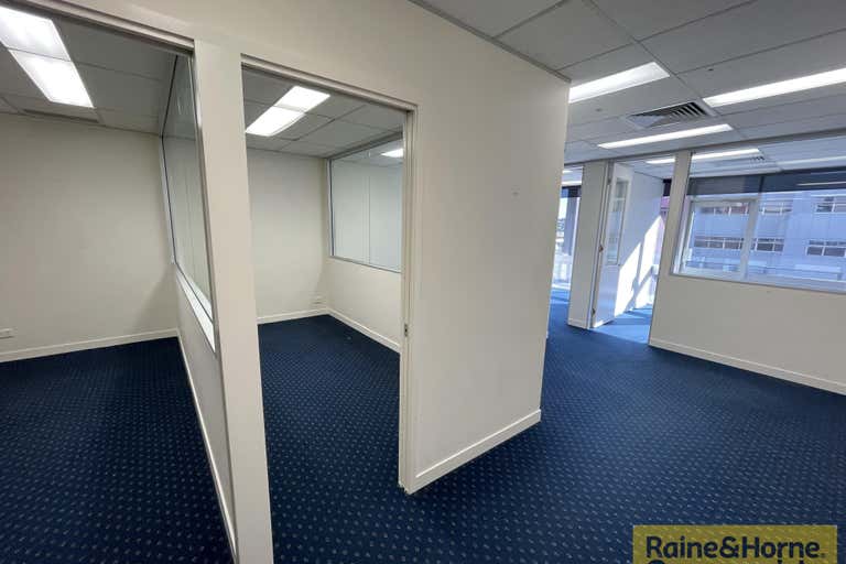 32/17 Bowen Bridge Road Bowen Hills QLD 4006 - Image 2